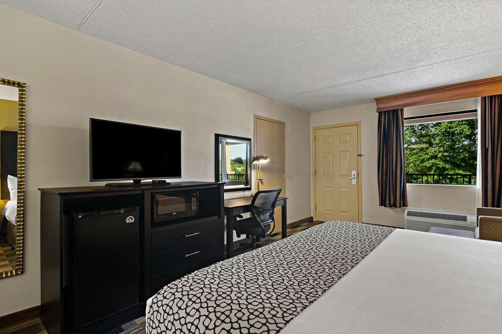Best Western Windsor Suites Fayetteville Zimmer foto